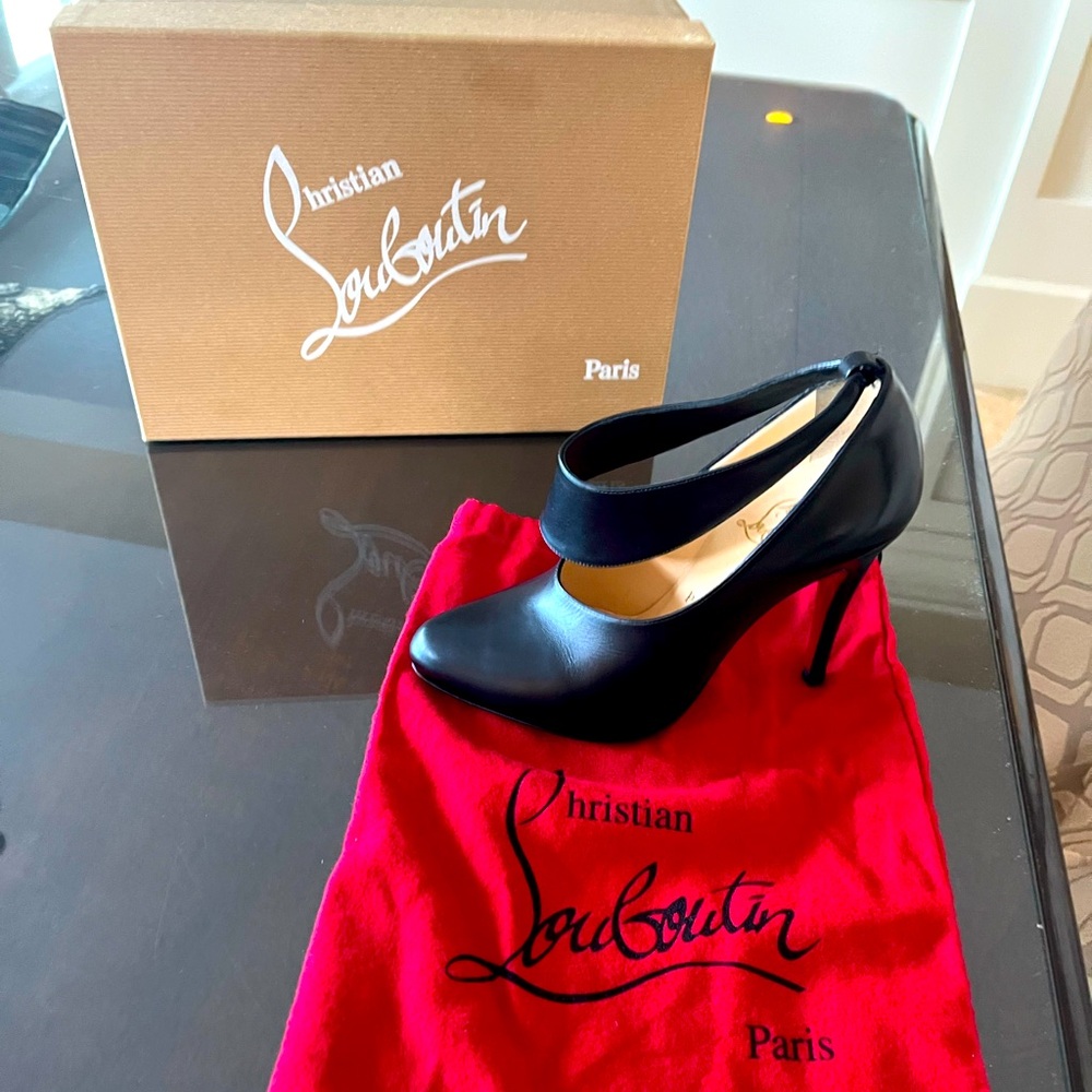 Christian Louboutin Miss Zorra 100 Shiny Calf in Black size 36